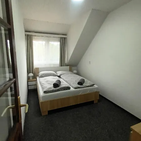 Feriehus Arnyas Part Vendeghaz *