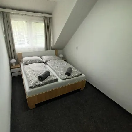 Feriehus Arnyas Part Vendeghaz