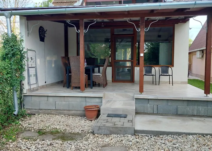Feriehus Arnyas Part Vendeghaz